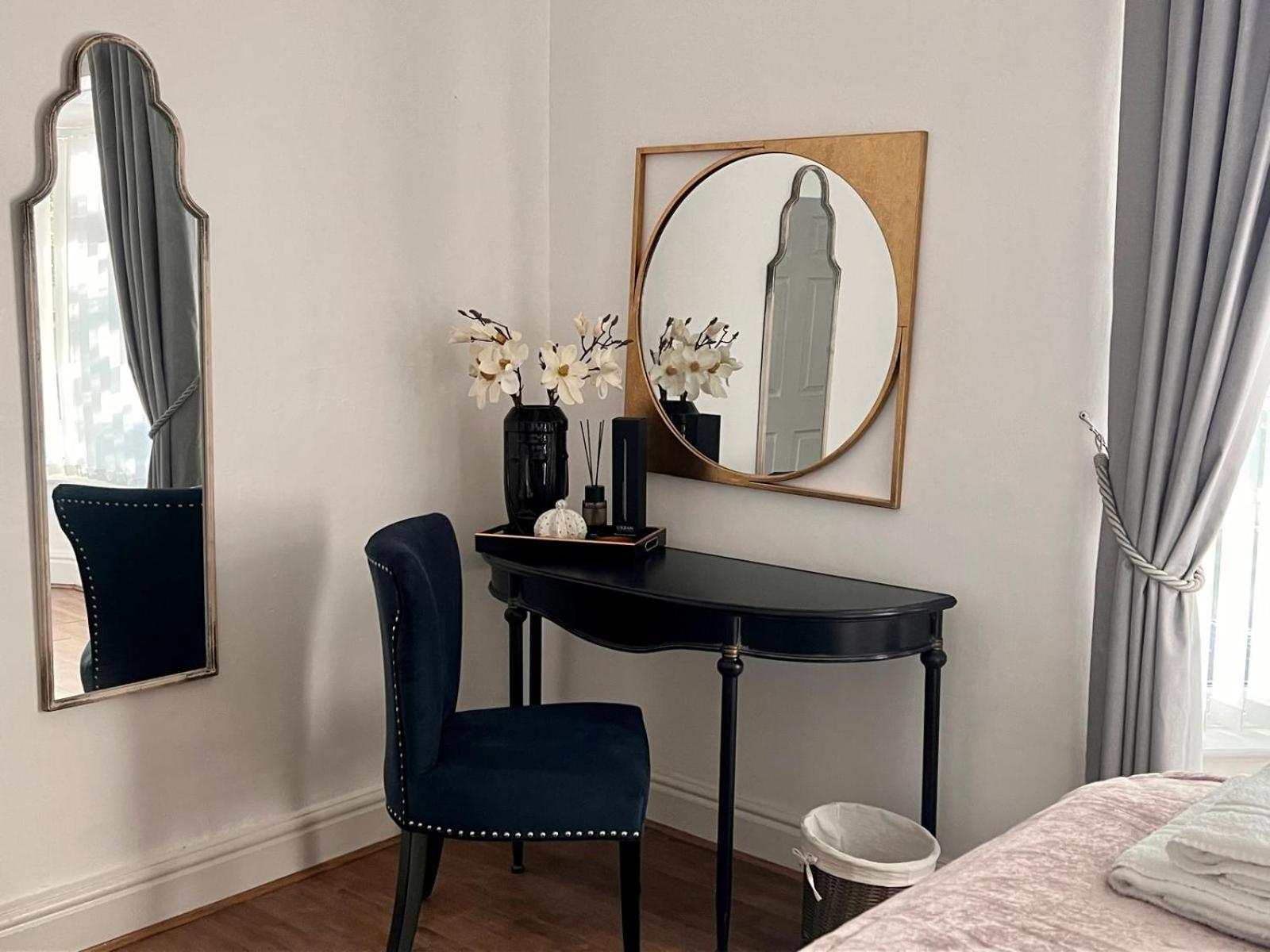 Spacious - Sleeps 5 Persons - Minutes Walk From Anfield Stadium * Liverpool